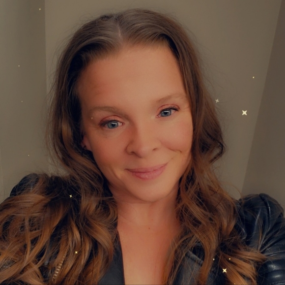 Meet your Posher, Heather - Picture 6 of 8